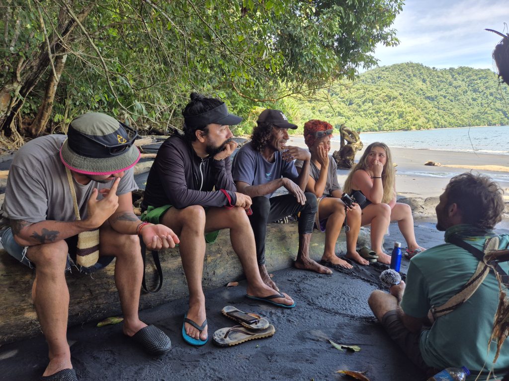 Radio Juntanza, acción y activismo ecofeminista en Colombia desde la escucha biocultural, las artes de mujeres y la justicia climática